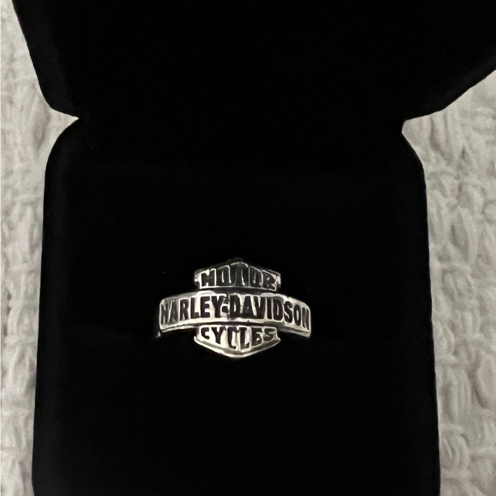 Harley-Davidson Sterling Silver Bar & Shield Logo Ring, Vintage 2010, EUC - Picture 2 of 8